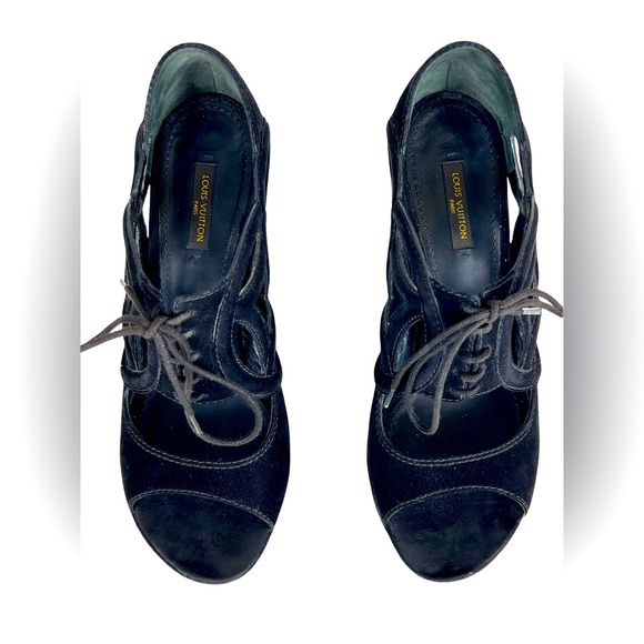 LOUIS VUITTON PLATFORM SANDALS IN BLACK SUEDE - Picture 4 of 10